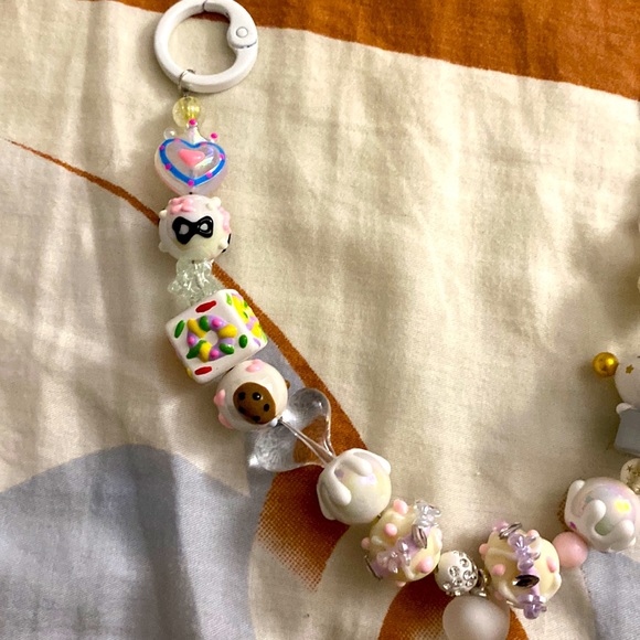 Handmade Keychains Pendant - Picture 8 of 9